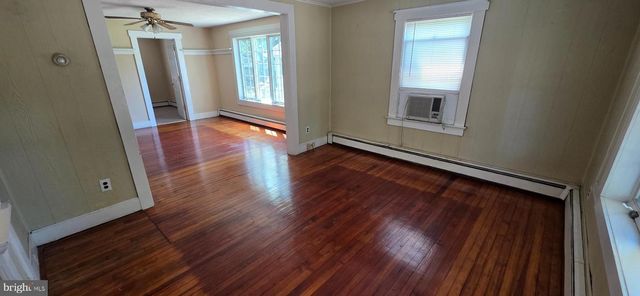 246 FRANKLIN ST, Hightstown, NJ 08520