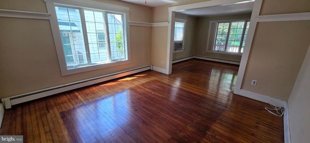 246 FRANKLIN ST, Hightstown, NJ 08520