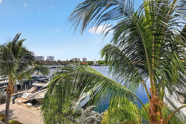 3750 Yacht Club Dr TH5, Aventura, FL 33180