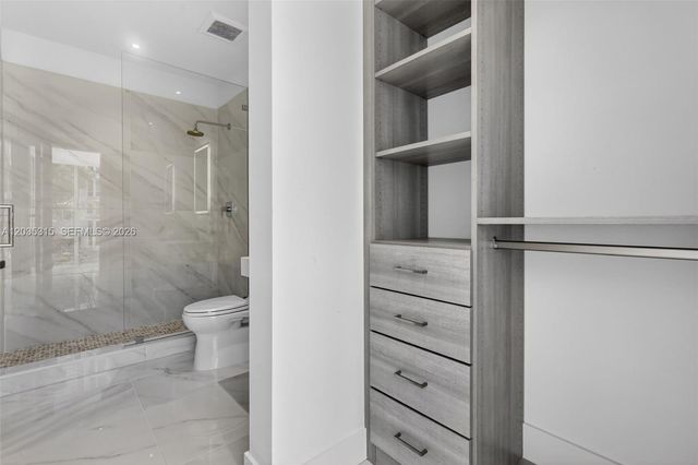 3750 Yacht Club Dr TH5, Aventura, FL 33180