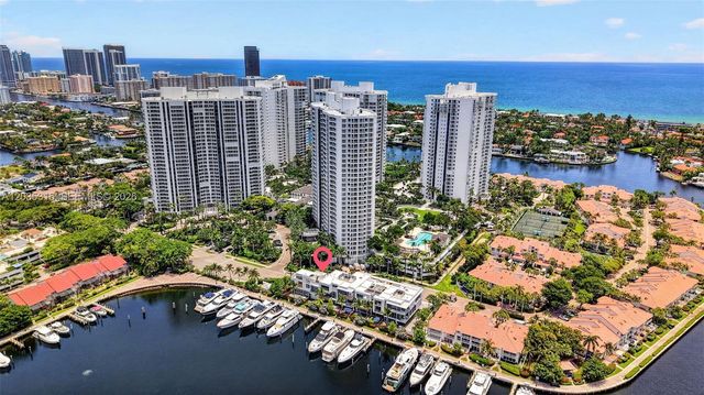 3750 Yacht Club Dr TH5, Aventura, FL 33180