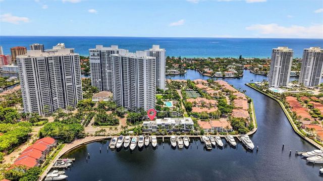 3750 Yacht Club Dr TH5, Aventura, FL 33180