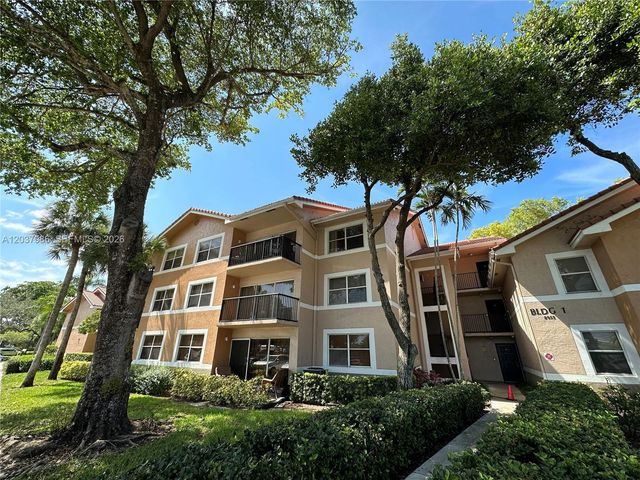 8955 Wiles Road 208, Coral Springs, FL 33067