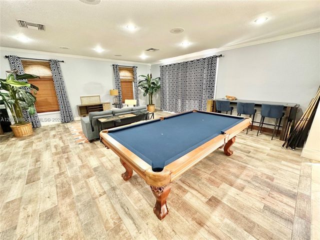 8955 Wiles Road 208, Coral Springs, FL 33067