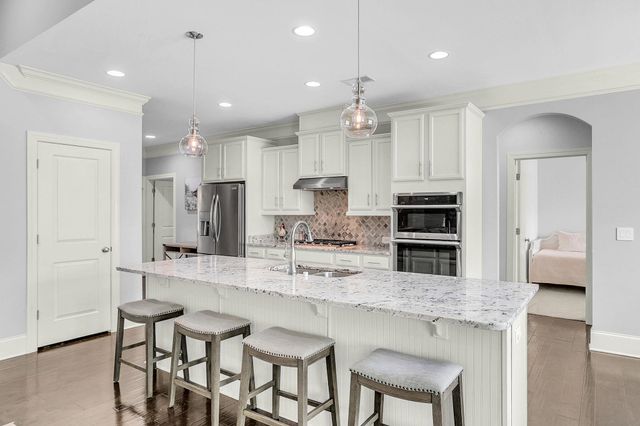 6 Lakeway Place, Simpsonville, SC 29681
