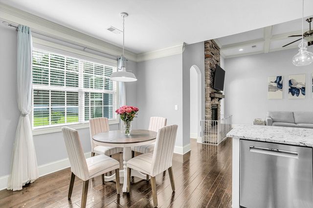 6 Lakeway Place, Simpsonville, SC 29681