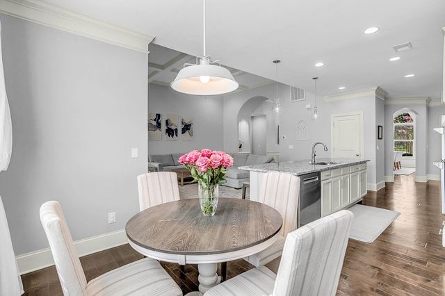 6 Lakeway Place, Simpsonville, SC 29681