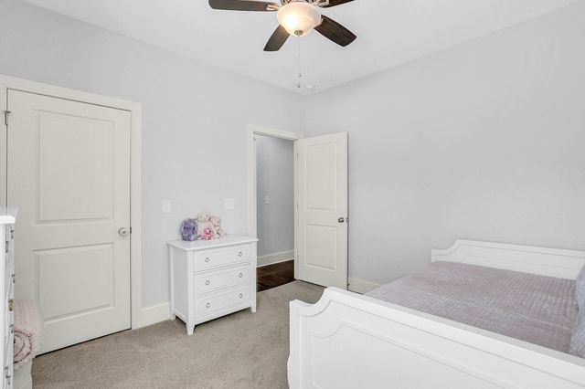 6 Lakeway Place, Simpsonville, SC 29681