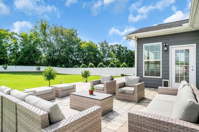 6 Lakeway Place, Simpsonville, SC 29681