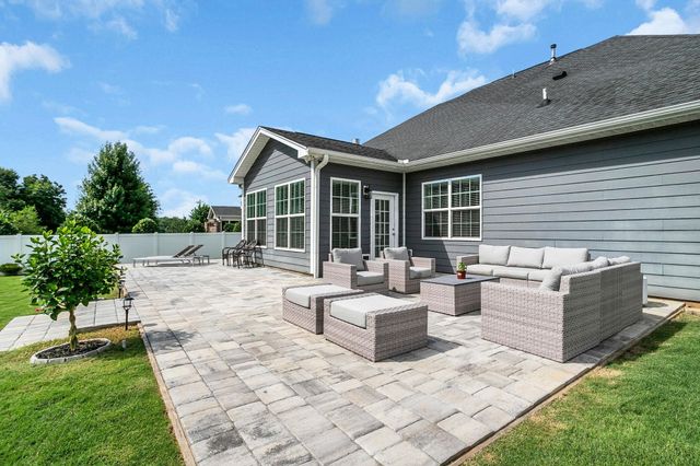 6 Lakeway Place, Simpsonville, SC 29681