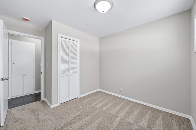 1790 Oakcrest Avenue, Roseville, MN 55113