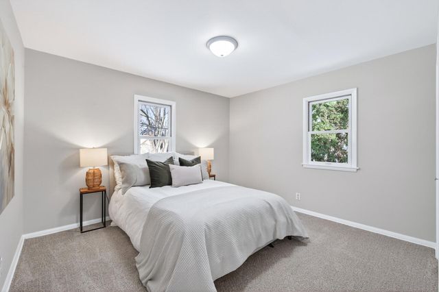 1790 Oakcrest Avenue, Roseville, MN 55113