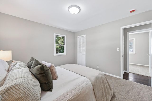 1790 Oakcrest Avenue, Roseville, MN 55113