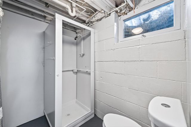 1790 Oakcrest Avenue, Roseville, MN 55113