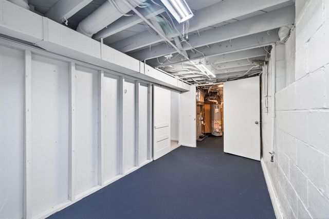 1790 Oakcrest Avenue, Roseville, MN 55113