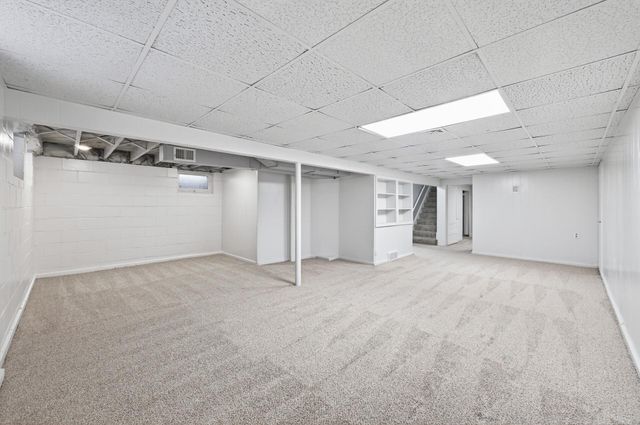 1790 Oakcrest Avenue, Roseville, MN 55113