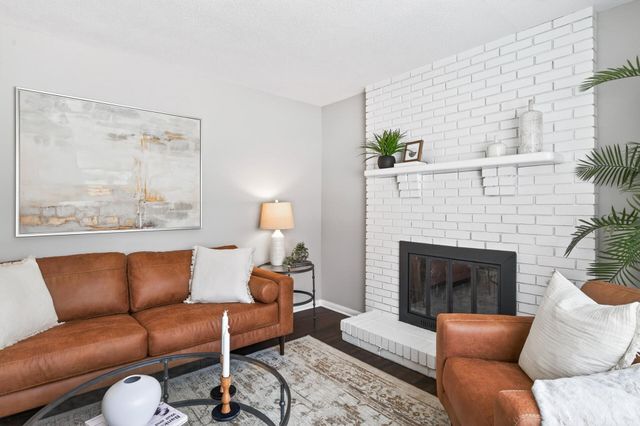 1790 Oakcrest Avenue, Roseville, MN 55113