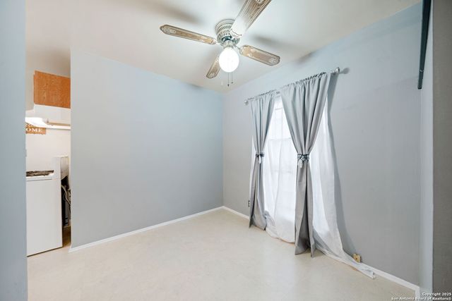 6022 Castle View Drive, San Antonio, TX 78218