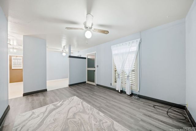 6022 Castle View Drive, San Antonio, TX 78218