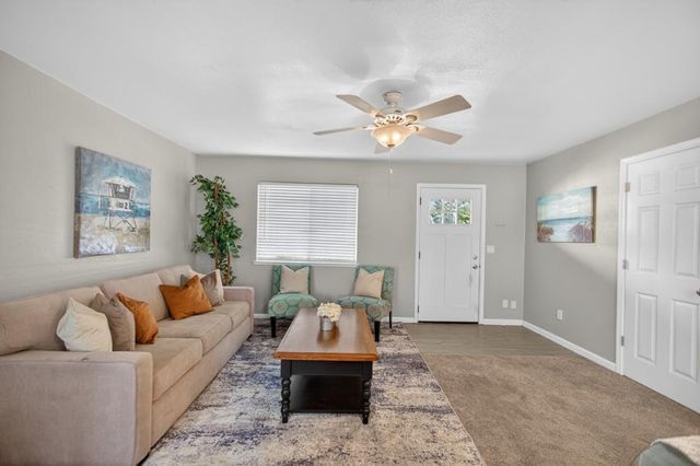 4405 34th St, Sacramento, CA 95820