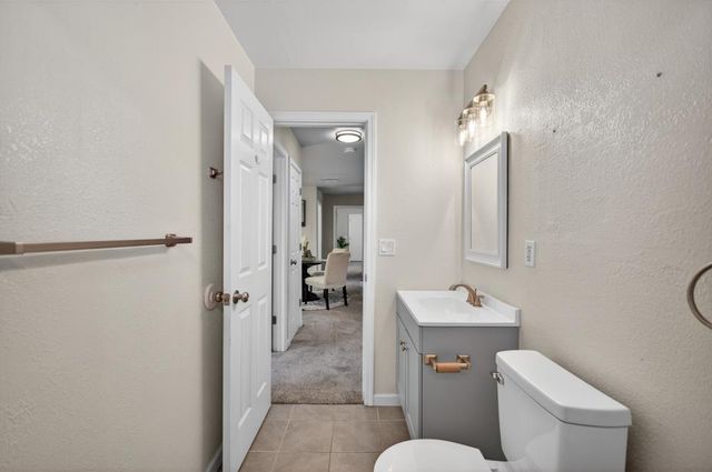 4405 34th St, Sacramento, CA 95820