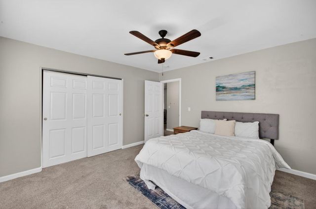 4405 34th St, Sacramento, CA 95820