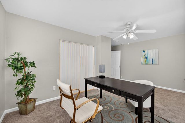 4405 34th St, Sacramento, CA 95820