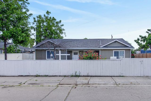 4405 34th St, Sacramento, CA 95820