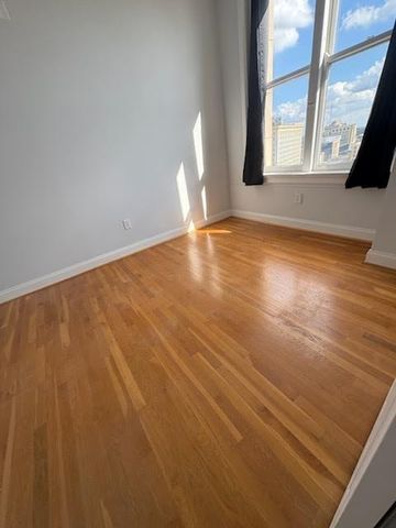 32 Peachtree NW Street 1506, Atlanta, GA 30303