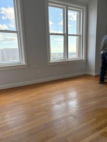 32 Peachtree NW Street 1506, Atlanta, GA 30303