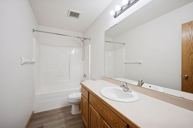 18667 Zane Street NW, Elk River, MN 55330