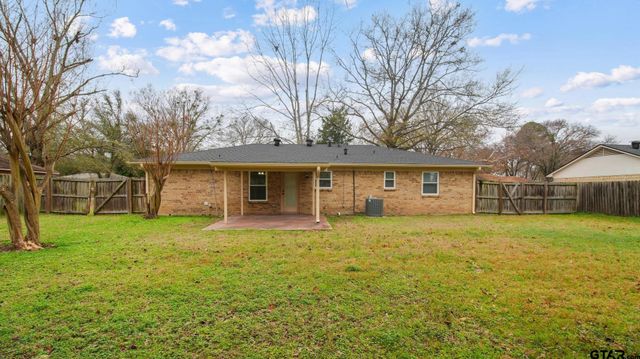 302 Shady Lane, Whitehouse, TX 75791