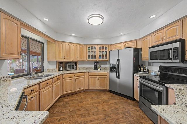 3916 BROOMSEDGE LANE, Valrico, FL 33596