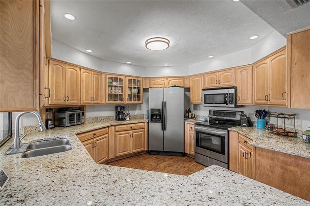 3916 BROOMSEDGE LANE, Valrico, FL 33596