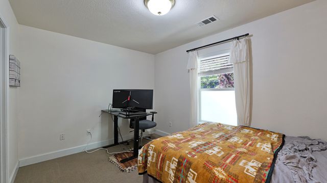 381 Pinetop Terrace, Shady Cove, OR 97539