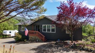 381 Pinetop Terrace, Shady Cove, OR 97539