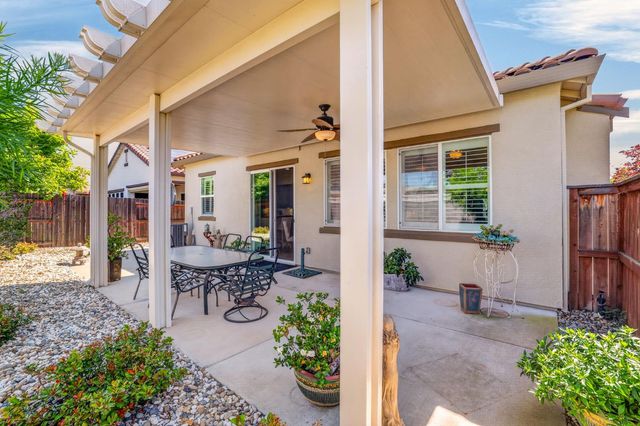 2151 Langtree Dr, Roseville, CA 95747
