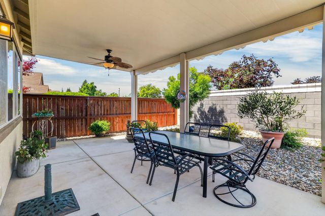 2151 Langtree Dr, Roseville, CA 95747
