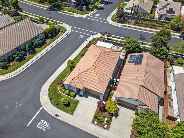 2151 Langtree Dr, Roseville, CA 95747