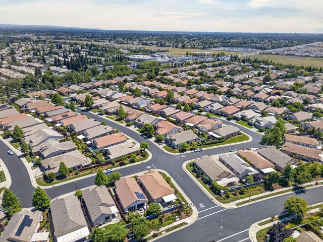 2151 Langtree Dr, Roseville, CA 95747