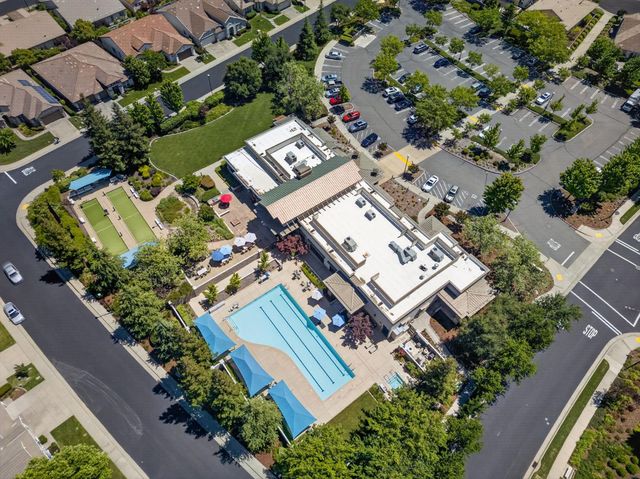 2151 Langtree Dr, Roseville, CA 95747