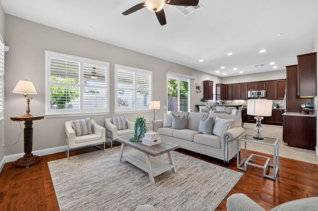 2151 Langtree Dr, Roseville, CA 95747