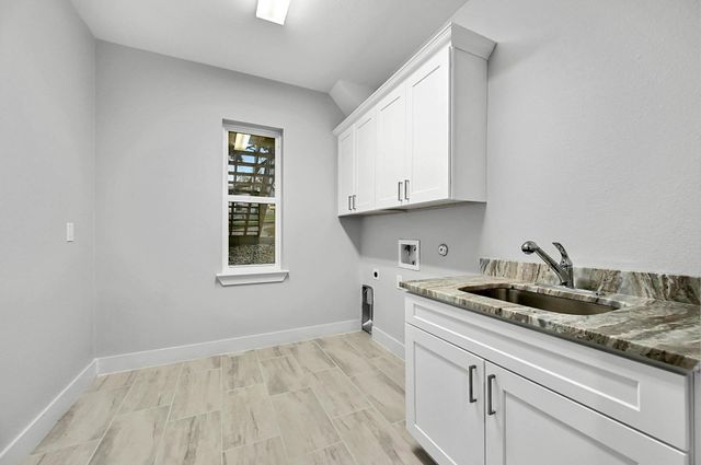 21201 Norris CV, Lago Vista, TX 78645