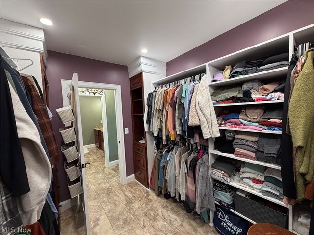 13350 South Avenue, Columbiana, OH 44408