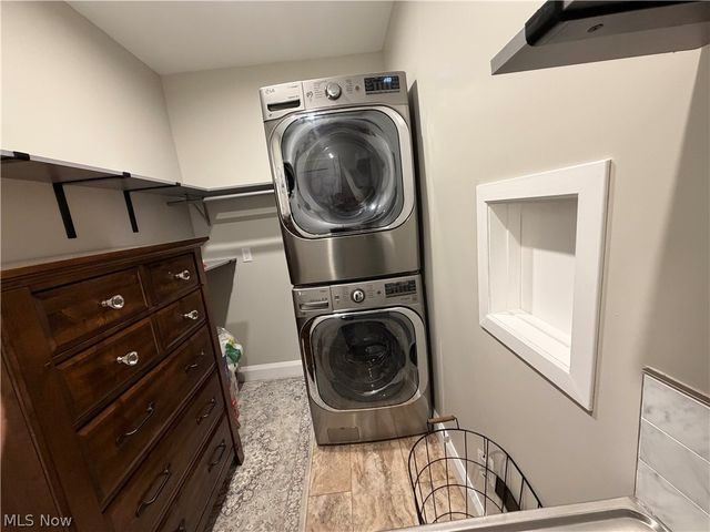 13350 South Avenue, Columbiana, OH 44408
