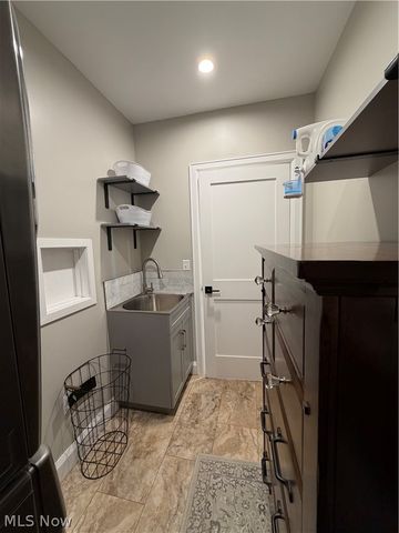13350 South Avenue, Columbiana, OH 44408