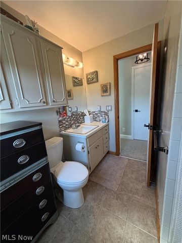 13350 South Avenue, Columbiana, OH 44408