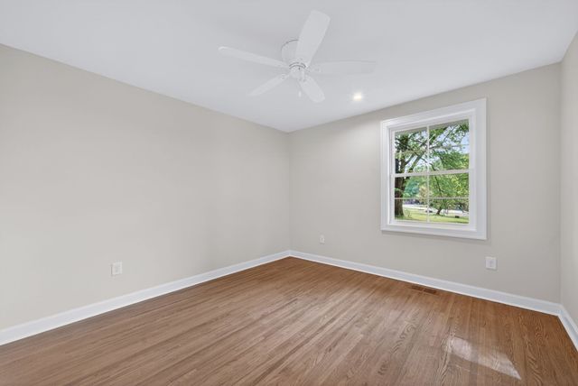 366 Barrywood Dr, Nashville, TN 37211