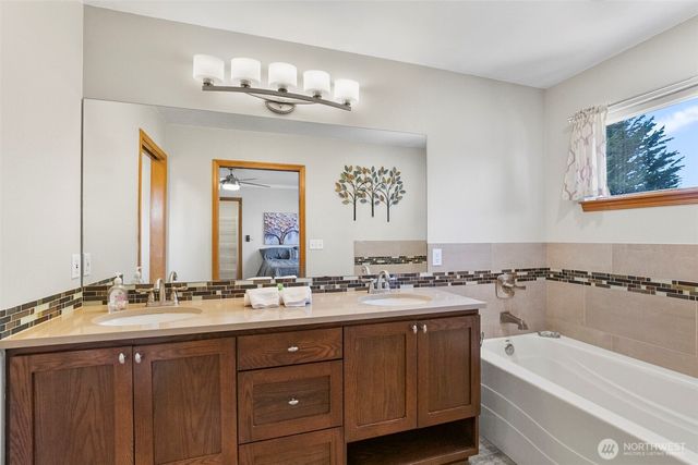 5901 153rd Place SE, Snohomish, WA 98296