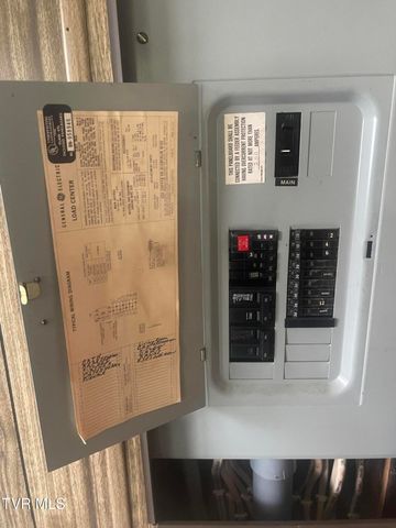 6060 Daniel Boone Road, Gate City, VA 24251